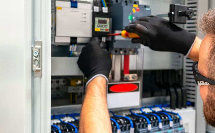 AZUR NIMTEC travaux électricité neuf et rénovation électrique à Mandelieu, Alpes-Maritimes 06