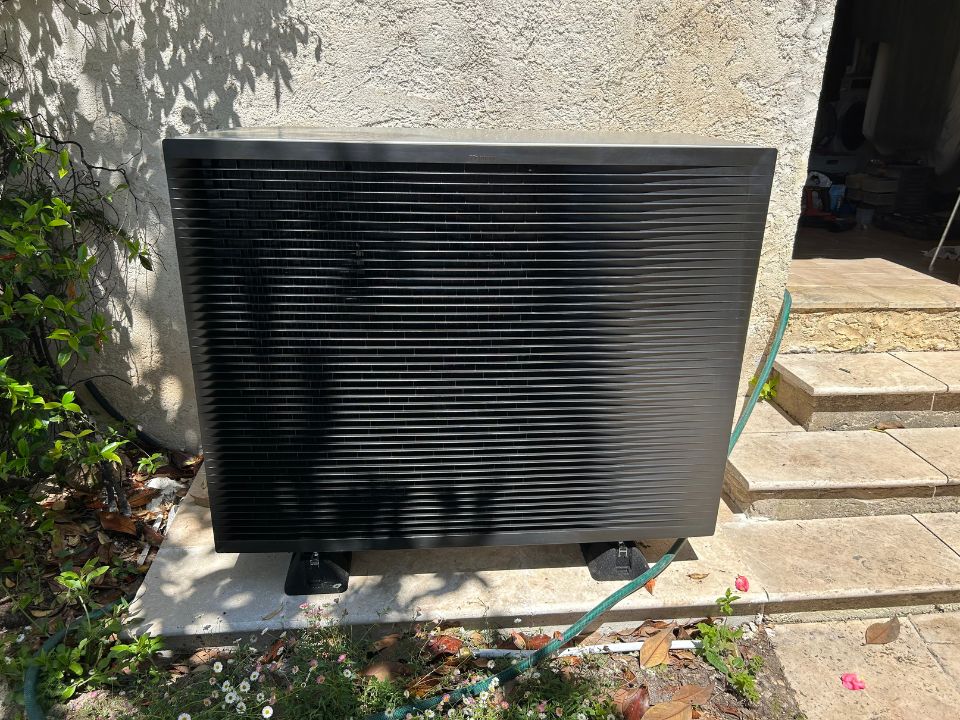 Pompe à chaleur par Azur Nimtec Réalisations - Azur Nimtec